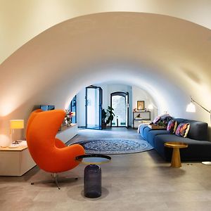Loft 188 Luxury Apartment Hotel